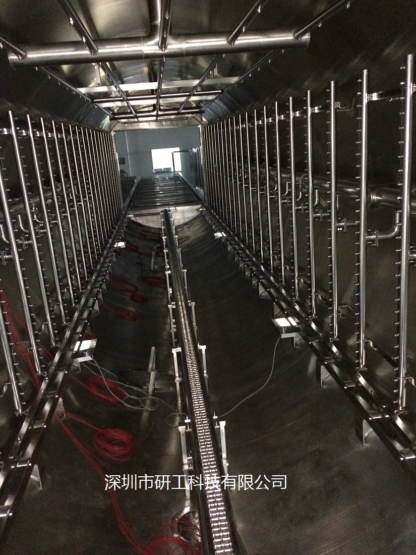 水浴滅菌柜驗證現(xiàn)場圖2 水浴滅菌柜驗證現(xiàn)場圖2